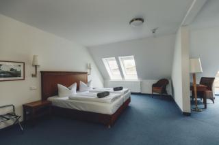 Seehotel Heidehof - Klein Nemerow - 2