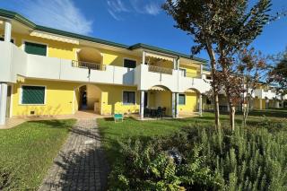 Relaxing getaway with pool and garden in Bibione - San Michele al Tagliamento - 8