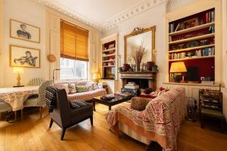 Large Studio With Mezzanine Bed - Londra - 3