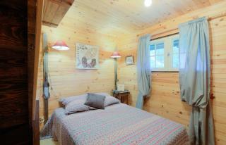 Authentic mountain cabin with river at 900m lake - 6