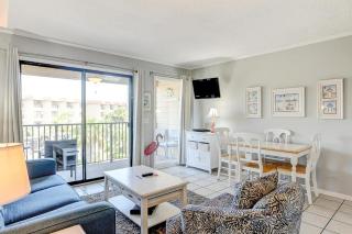 210A HHB&T - Unwind in a Sunny Condo with a Private Balcony - Enjoy Direct Beach Access, Poolside Lounging, and Exciting Tennis - Hilton Head Island - 9
