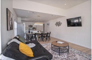 Create Memories 4BR3BA Near Riverwalk Downtown - San Antonio - 5