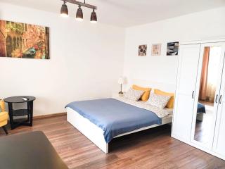 Ultracentral Studio near Government Victory Square - Bucarest - 0
