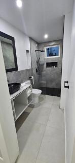 Highrise Condos - The Lime - 8