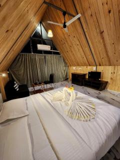 Nirved Retreat Resort - A Backwater Forest Peaceful Stay in Bhor, Pune - - 9