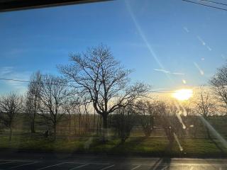 Salvation View 2 Bed Apartment - Hadleigh - 3