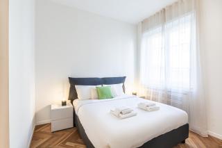 Cool and Big Central Apartment Duomo - White - Milan - 5