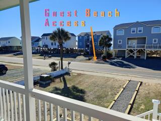 Family & Pet Friendly Beach Home Main Floor Only - Holden Beach - 6