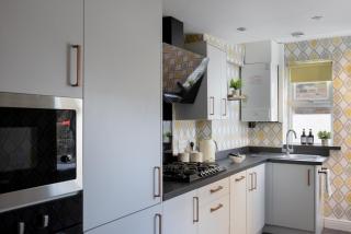 3 bed, central, parking, Conference centre 5 mins- The Harrogate Hub - 6