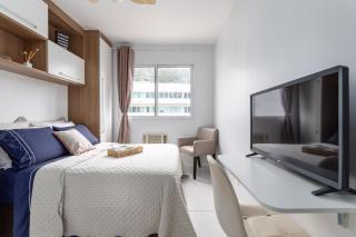 Apto 2 Quartos com Varanda em Frente ao RioCentro Barra Olimpica Wi-Fi Rapido Piscina Cozinha Completa e Estacionamento Portaria 24h Sala Homeoffice Brinquedoteca e Parquinho Infantil Ideal para Grupos Familias e Hospedes a trabalho - Rio de Janeiro - 8