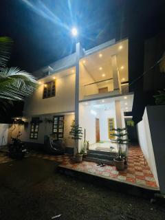 Rental King's - Trivandrum - 1