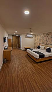 Blossom Rooms- Beside Sakshi News Channel- Banjara Hills - 2