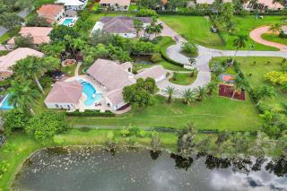 The Grand Luxe 8BR Villa w POOL and basketball - Pembroke Pines - 0