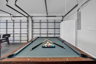 The Grand Luxe 8BR Villa w POOL and basketball - Pembroke Pines - 4