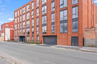 Stylish 2 Bedroom Apartment, free parking, L3 Area, Close to City Centre, Sleeps 4 - Liverpool - 4