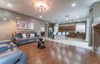 Free Pool Heat - Modern Bright - Fire Pit - Casa Grande - 5