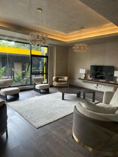 Luxury 2 Bedroom apartment with Sauna, steam, pool, gym and gaming room - 7