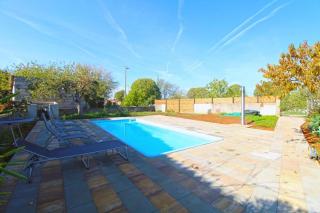 Comfortable apartment with pool and garden - Valtura - 0