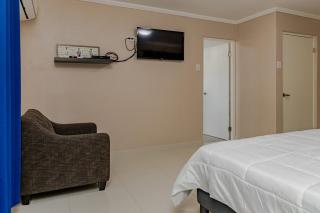 SPECIAL OFFER !! 7 min to Beach - Newly-Renovated Modern Luxury Home - Paradera - 3