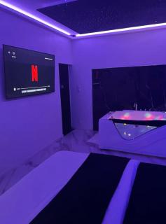 Suite Neptune Jaccuzi - Pont-Saint-Esprit - 9