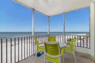Beach Villas 706 Top-Floor Condo w/ Gulf Views, Pool - Fort Myers Beach - 0