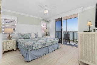 Beach Villas 706 Top-Floor Condo w/ Gulf Views, Pool - Fort Myers Beach - 8
