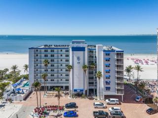 Beach Villas 706 Top-Floor Condo w/ Gulf Views, Pool - Fort Myers Beach - 7