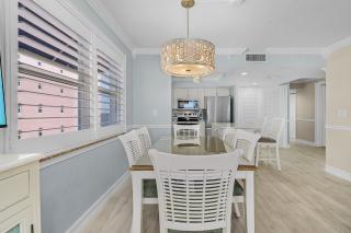 Beach Villas 706 Top-Floor Condo w/ Gulf Views, Pool - Fort Myers Beach - 1