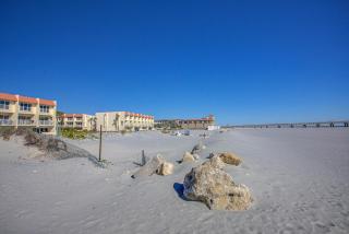 Beautiful Ocean Side 2 Bedroom Condo with Pool - St. Augustine - 2