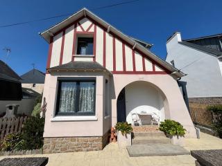 CriCri Family Beach House - Jullouville-les-Pins - 0