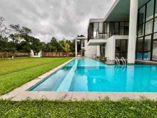 De Oro Luxury Villa - 1