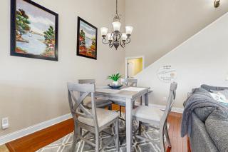 Eagles Nest - Andersonville - 4