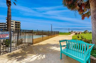 Ocean Breeze 121 - Atlantic Beach - 9