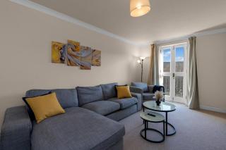 2 bedroom apartment in Central Edinburgh with free parking - 8