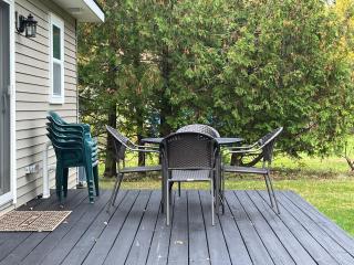 Beautiful House with Lake Access - Harbor Springs - 3