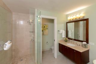 South Bay Beach Club #11 - 4 Bedroom 4 Bathroom Unit - 8