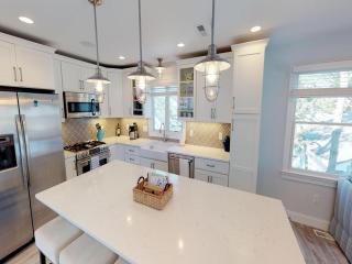 Single Family, Beach Badges, Private Yard, Hot Tub, Jacuzzi-Jet Tub, Wifi, Bay Side Single Family Home In Ship Bottom, - Ship Bottom - 8
