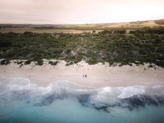 Beach Front Off-Grid Cabin on Kangaroo Island - Rae - - 4
