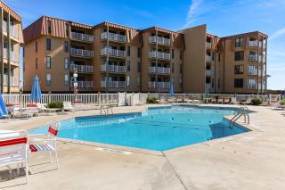 Oceanfront Bliss at Wave Raider -Perfect Getaway - North Topsail Beach - 7
