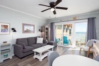 Oceanfront Bliss at Wave Raider -Perfect Getaway - North Topsail Beach - 6