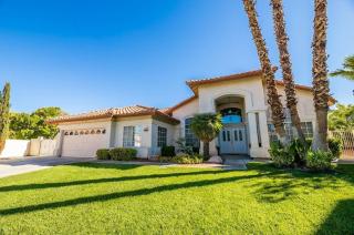 Luxury Redefined Indoor Comfort Outdoor Bliss - Las Vegas - 0