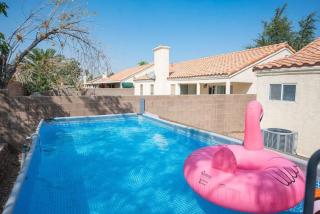 Sophisticated Stay Close to It All - 8