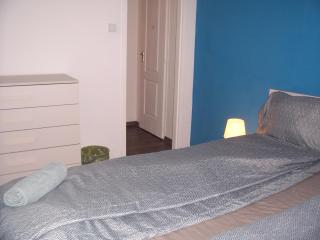 Trinity Apartment - Budapest - 4