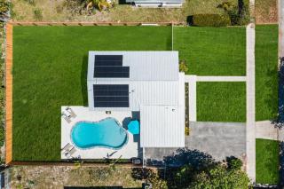 East Coast Oasis- Pool & Park Your Boat, Sleeps 8 - 1