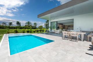 Casa en Club Campestre frente a Campo de Golf - Cali - 0