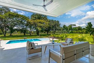 Casa en Club Campestre frente a Campo de Golf - Cali - 4
