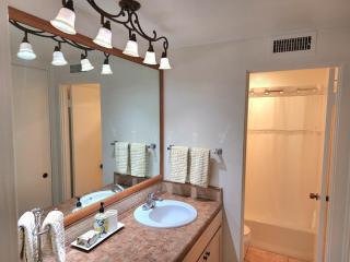 Peaceful Desert Retreat Mountain View Studio Condo Indian Wells - 2