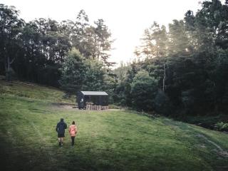 Secluded Off-Grid Cabin Tucked Into The Bush - Bastian - - 4