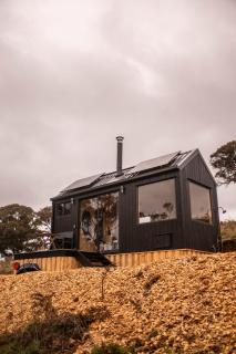 Off-Grid Cabin Surrounded by Nature - Emillie - Oberon - 1