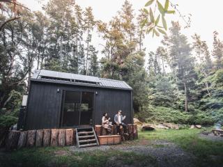 Secluded Off-Grid Cabin Tucked into the Bush - Anant - - 0